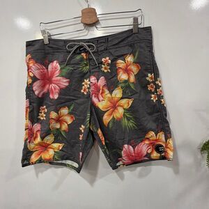 Men’s billabong tropical floral board shorts